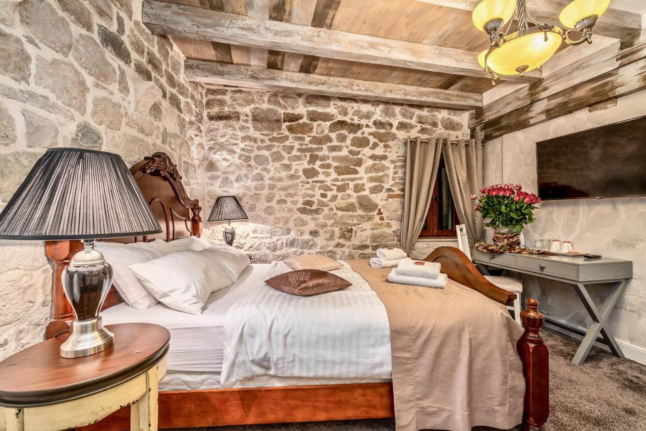 Historic Plaza Varos Split (Adults Only) Экстерьер фото