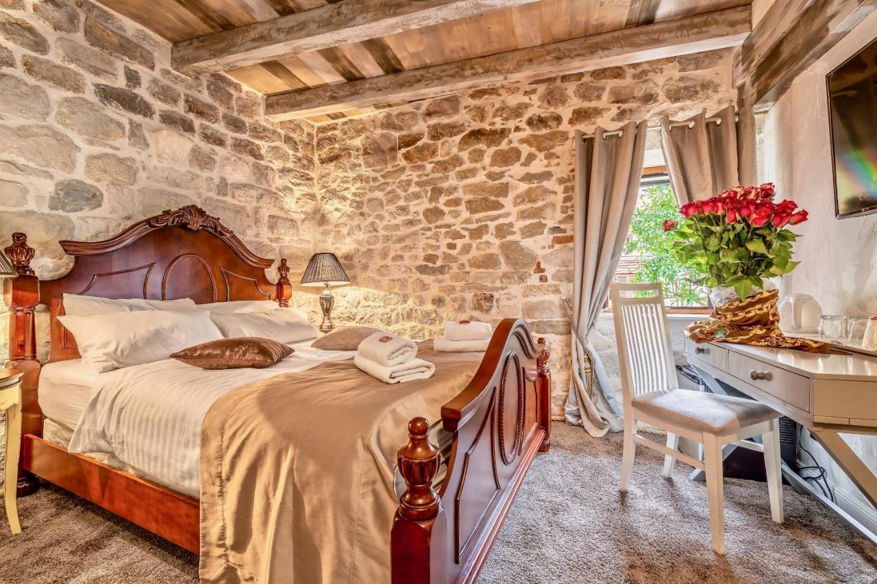 Historic Plaza Varos Split (Adults Only) Экстерьер фото